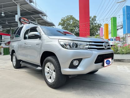 Toyota Hilux Revo C-Cab 2.4 E (Pre)